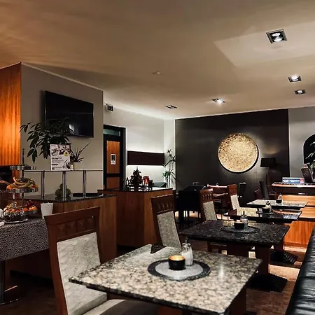 Prinz Hotel 4*